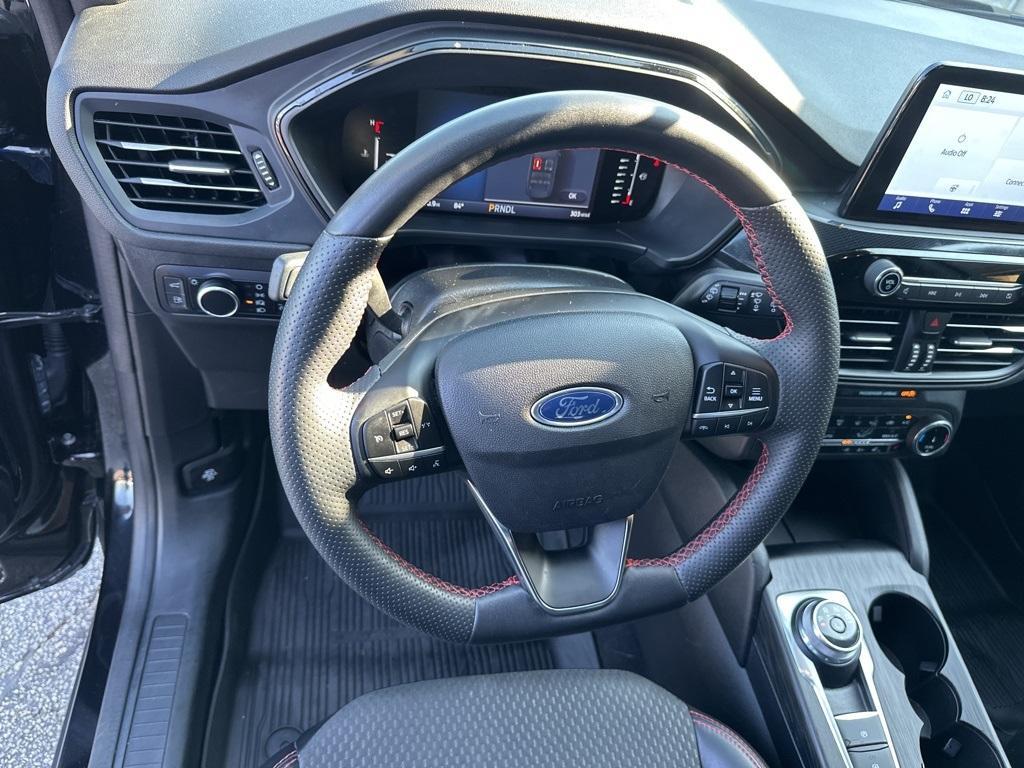used 2023 Ford Escape car, priced at $28,500