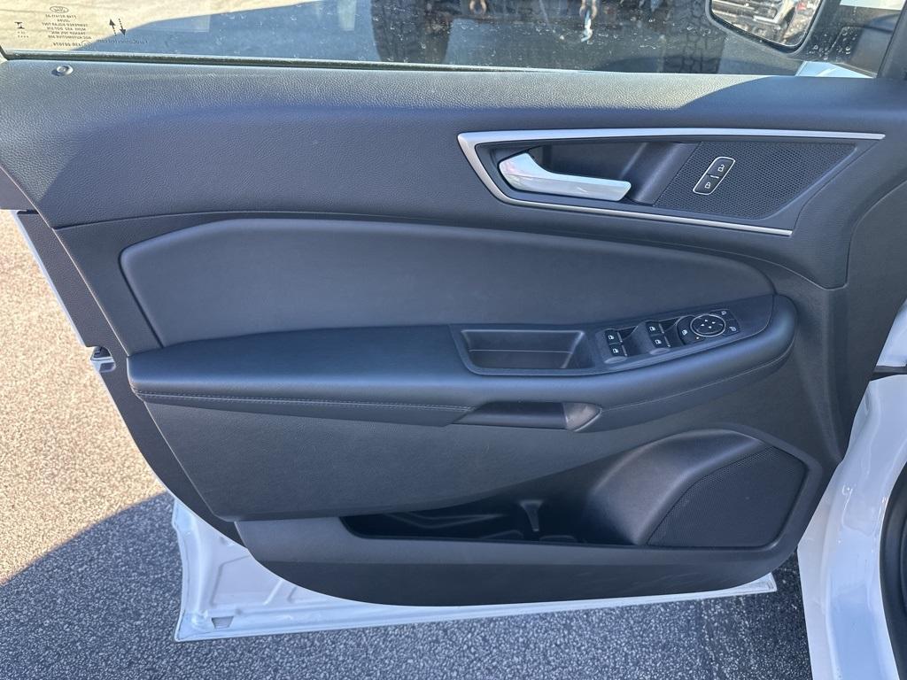 used 2024 Ford Edge car, priced at $27,901