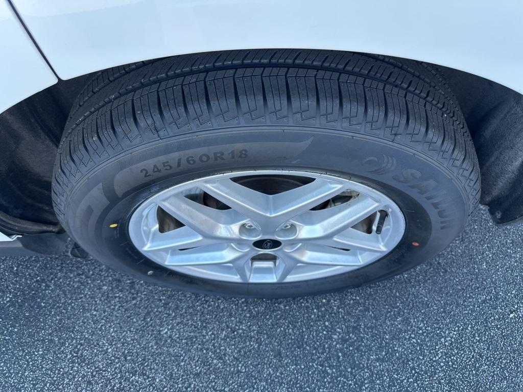 used 2024 Ford Edge car, priced at $27,901