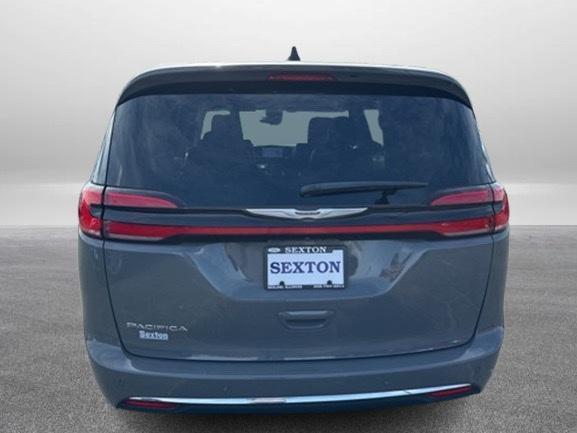 used 2023 Chrysler Pacifica car, priced at $26,900