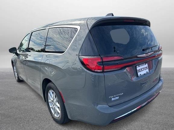 used 2023 Chrysler Pacifica car, priced at $26,900