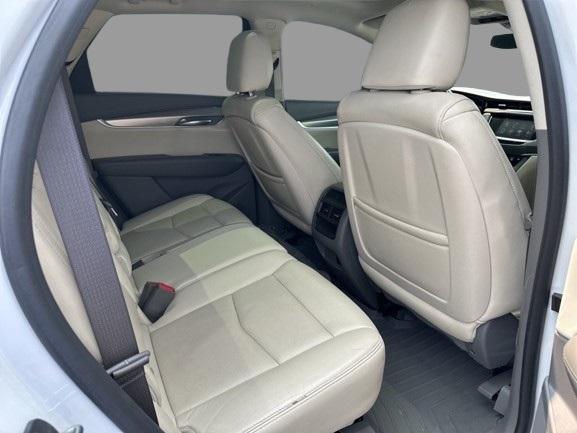 used 2017 Cadillac XT5 car, priced at $15,900