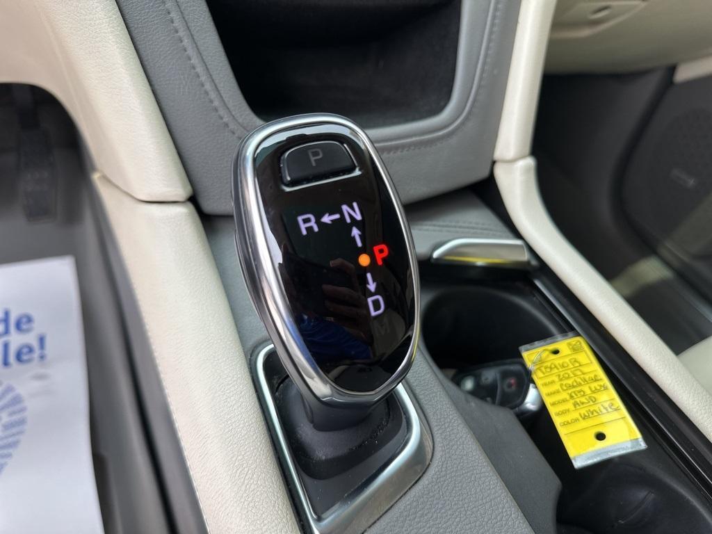 used 2017 Cadillac XT5 car, priced at $15,900
