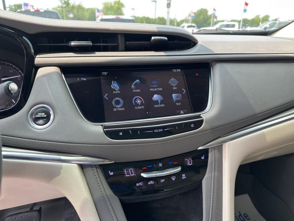 used 2017 Cadillac XT5 car, priced at $15,900