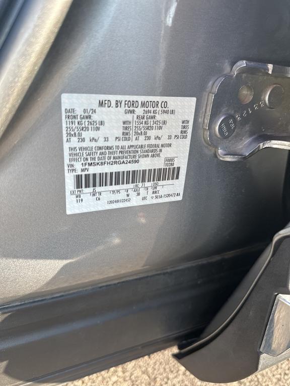 used 2024 Ford Explorer car, priced at $35,900