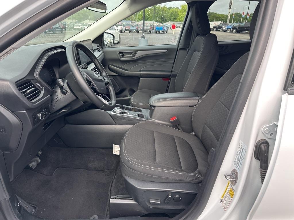 used 2024 Ford Escape car, priced at $24,900