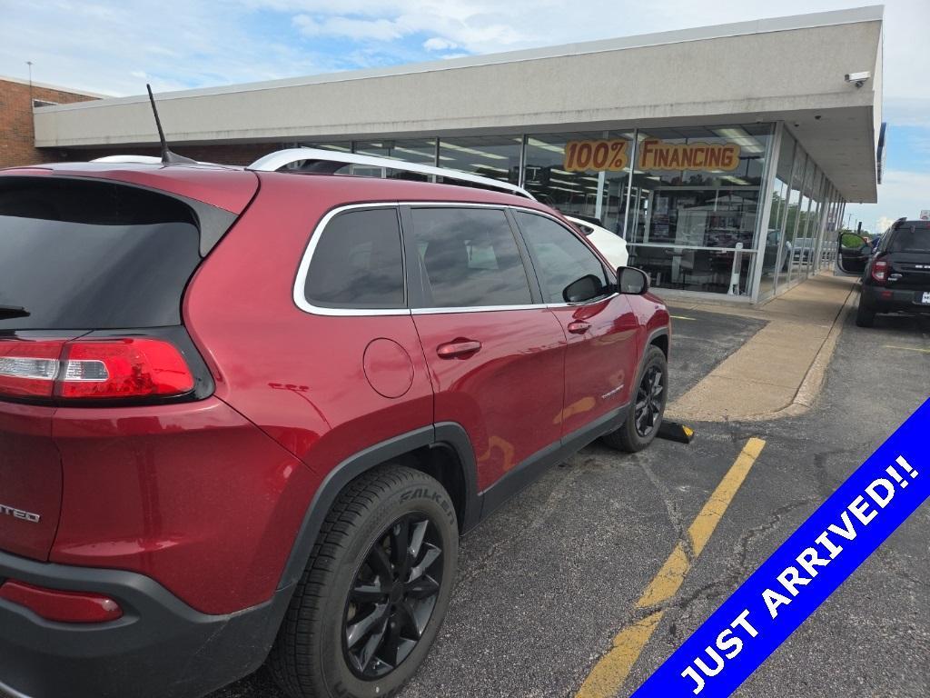 used 2016 Jeep Cherokee car, priced at $15,900
