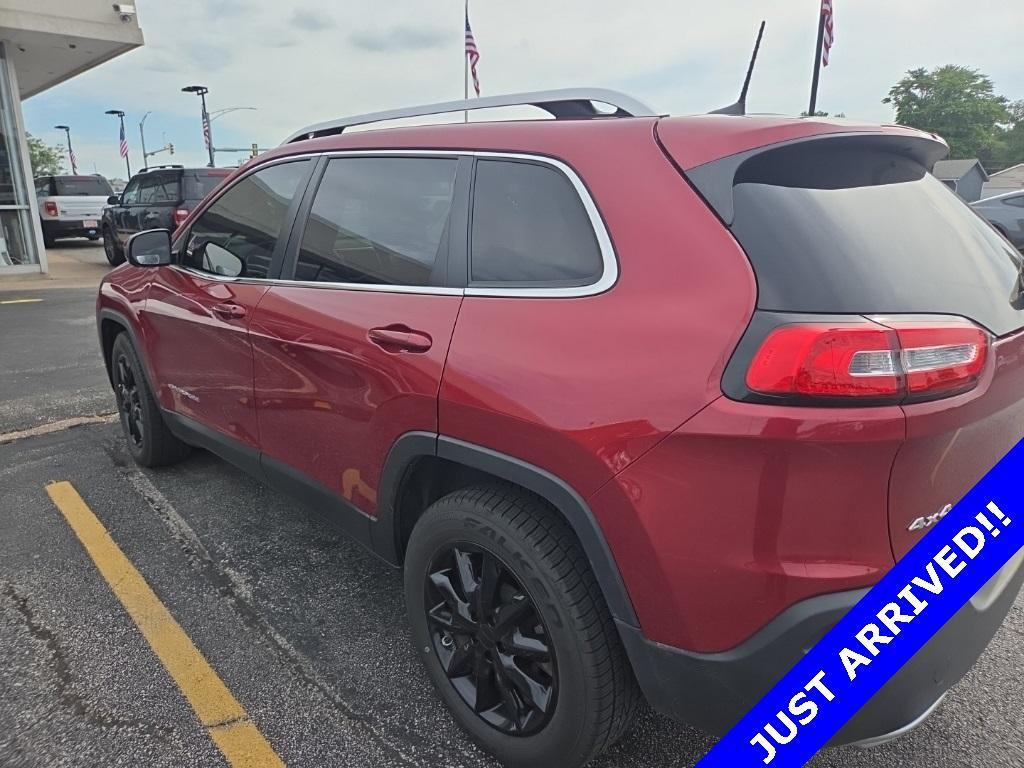 used 2016 Jeep Cherokee car, priced at $15,900