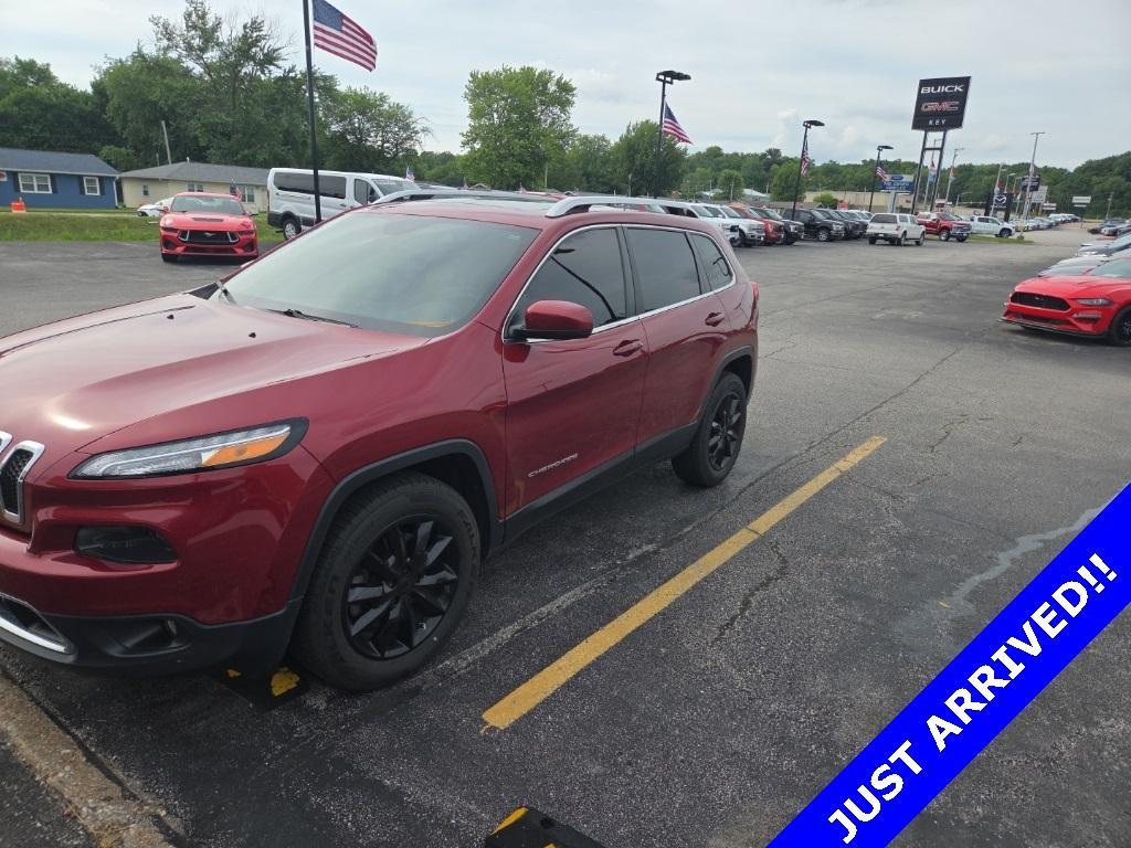 used 2016 Jeep Cherokee car, priced at $15,900