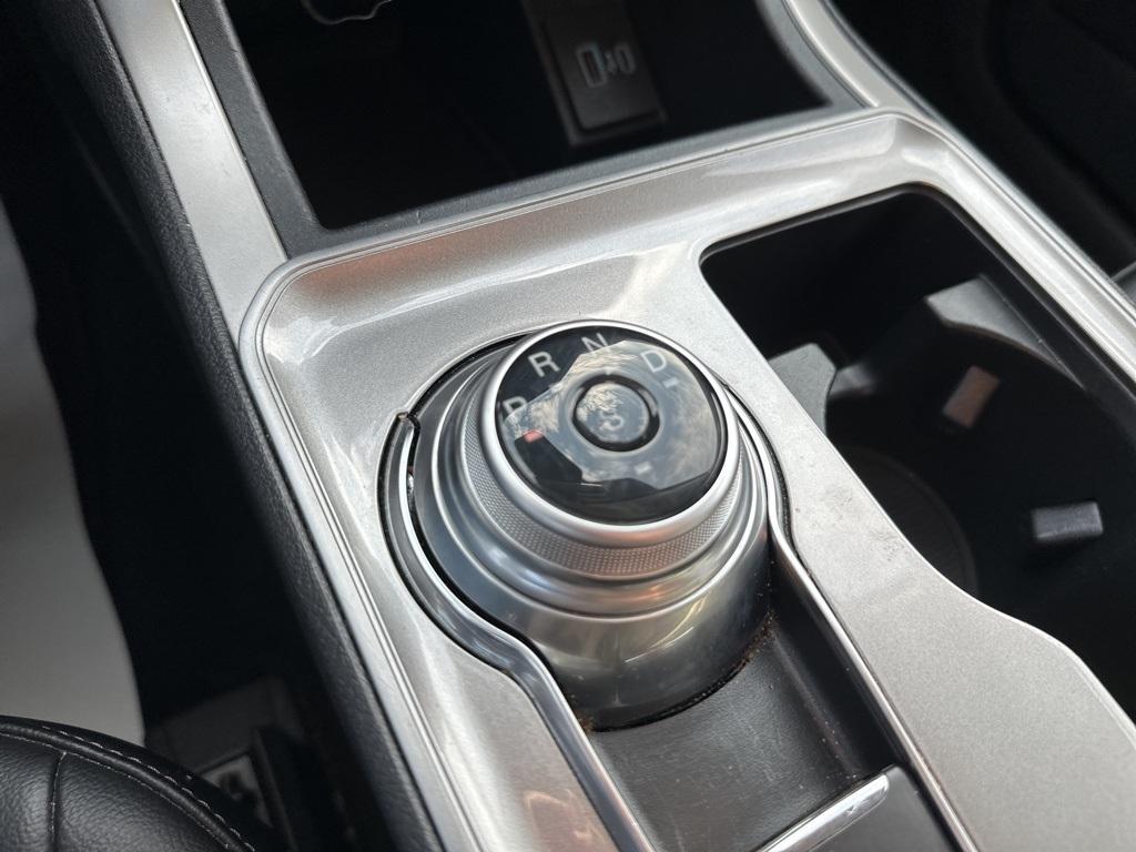 used 2024 Ford Edge car, priced at $25,901