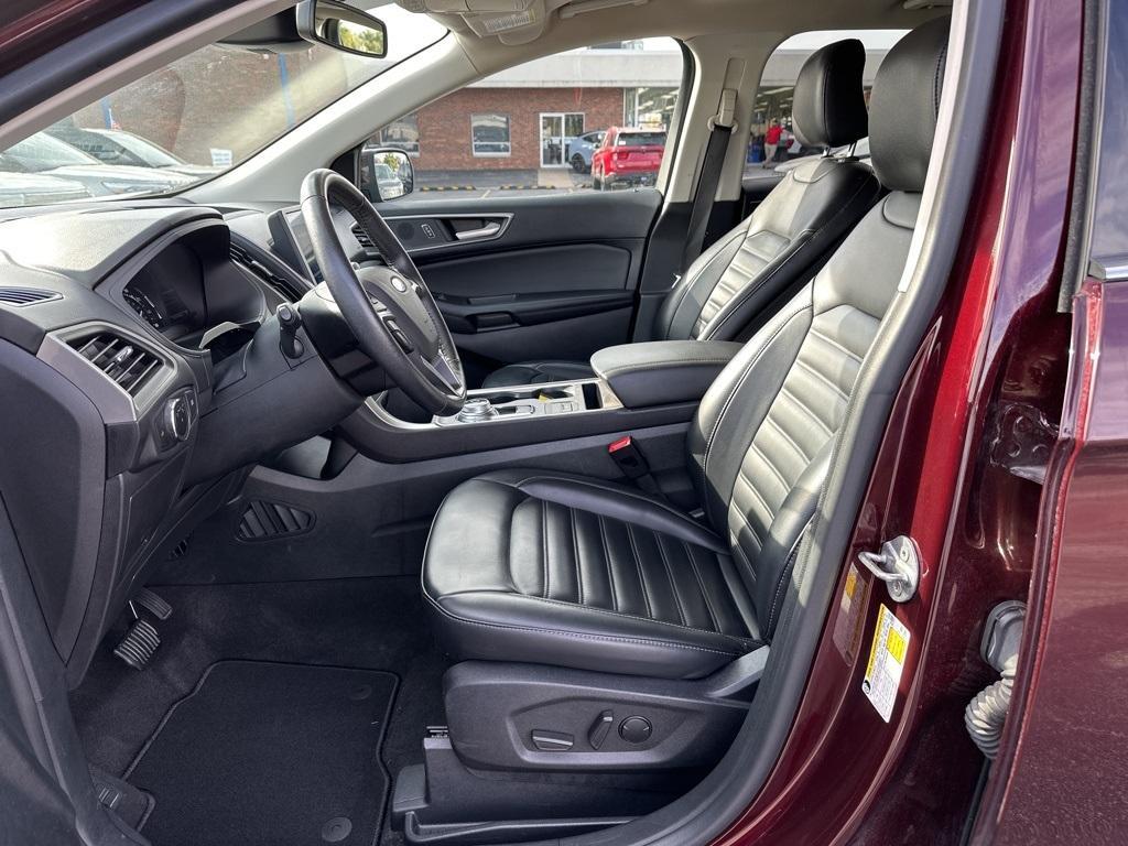 used 2024 Ford Edge car, priced at $25,901