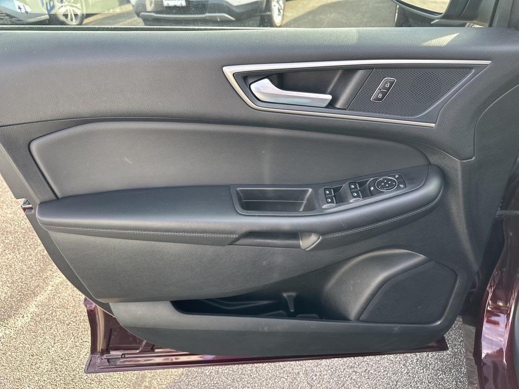 used 2024 Ford Edge car, priced at $25,901