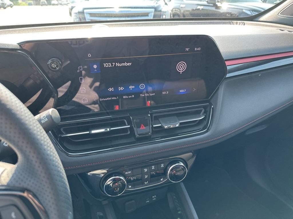used 2025 Chevrolet TrailBlazer car, priced at $31,900