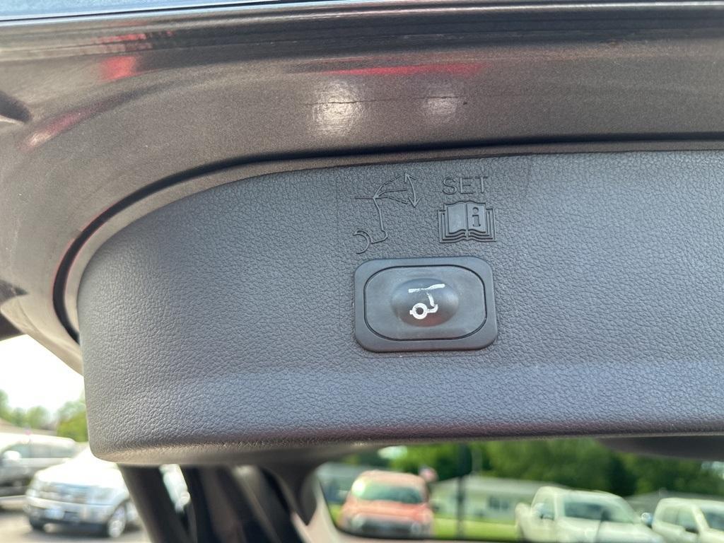 used 2015 Ford Escape car, priced at $11,900
