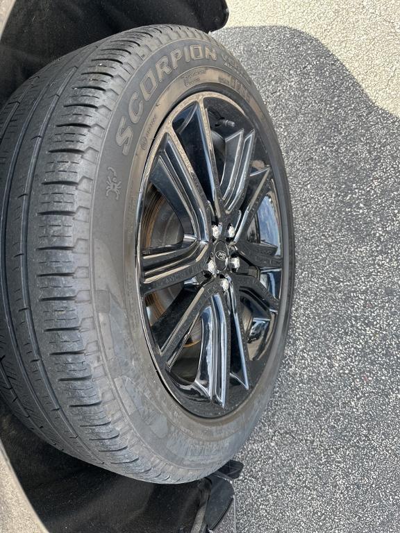 used 2022 Ford Edge car, priced at $30,900