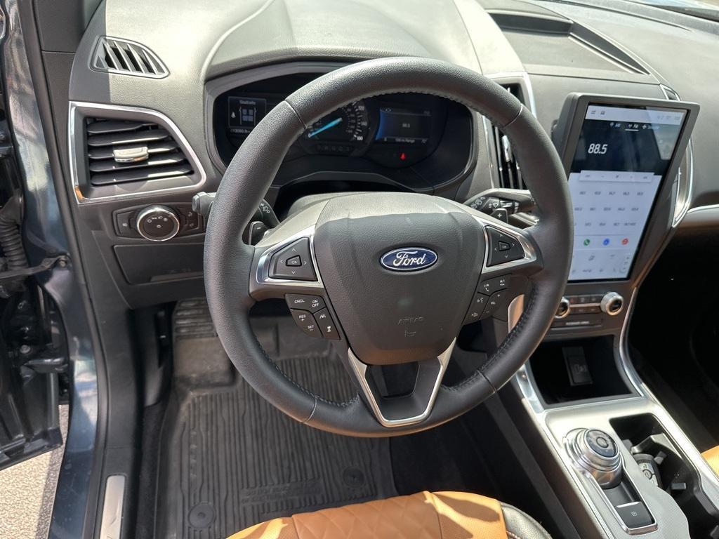 used 2024 Ford Edge car, priced at $39,900