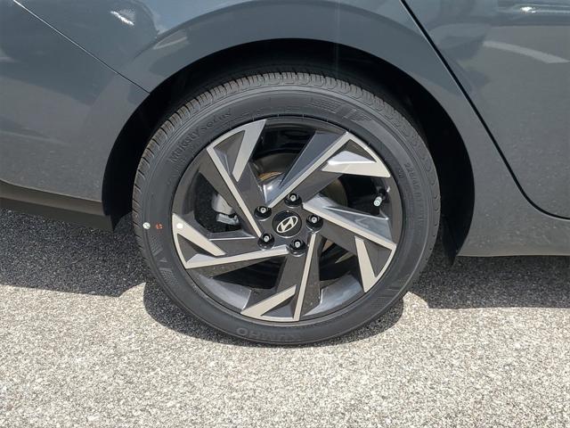 new 2025 Hyundai Elantra car, priced at $23,039
