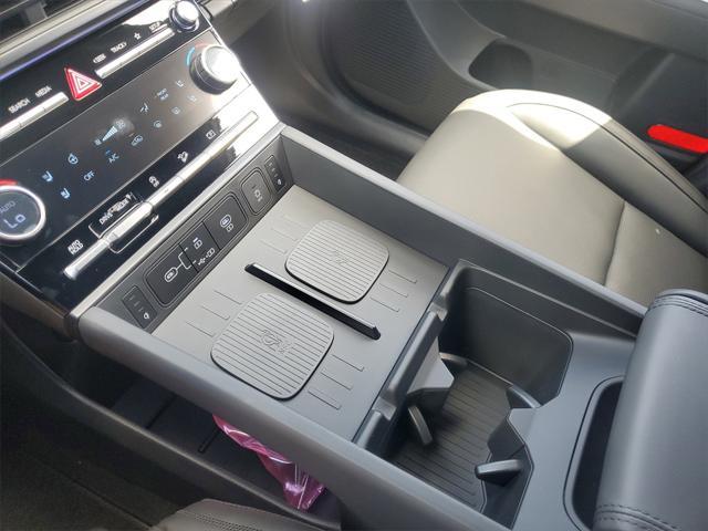 new 2025 Hyundai Santa Fe car, priced at $45,580