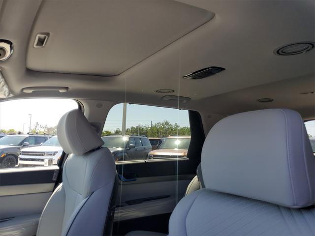 new 2025 Hyundai Palisade car, priced at $44,176