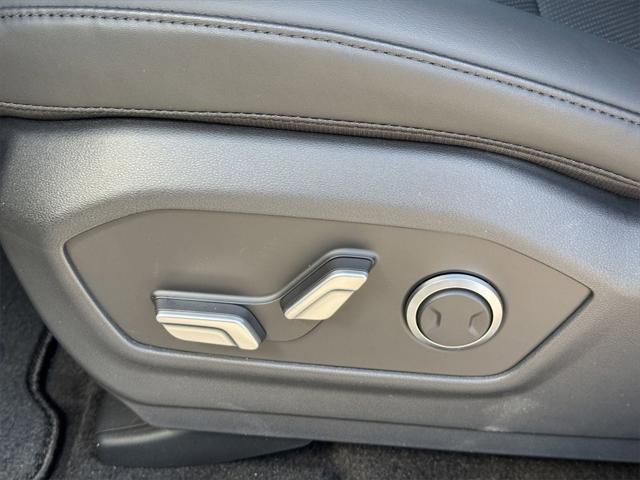 new 2025 Hyundai Santa Fe car, priced at $39,620