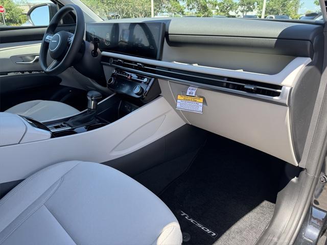 new 2025 Hyundai Tucson car, priced at $30,061