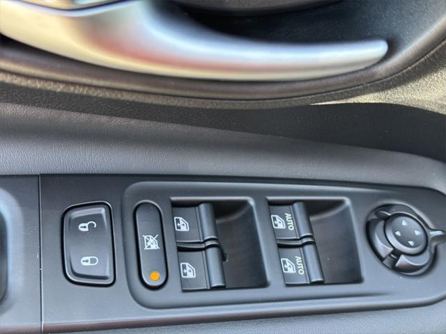used 2020 Jeep Renegade car, priced at $16,392