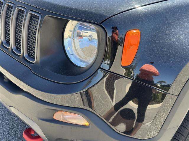 used 2020 Jeep Renegade car, priced at $16,392
