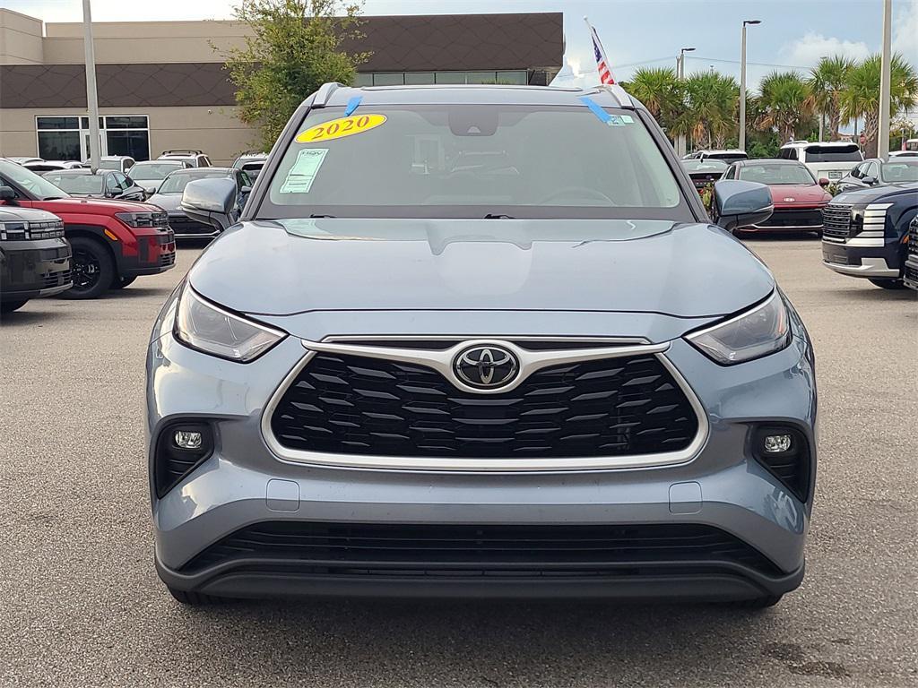 used 2023 Toyota Highlander car, priced at $29,985
