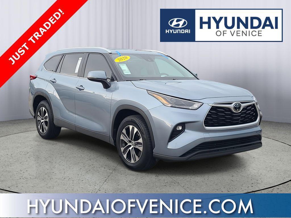 used 2023 Toyota Highlander car, priced at $28,549
