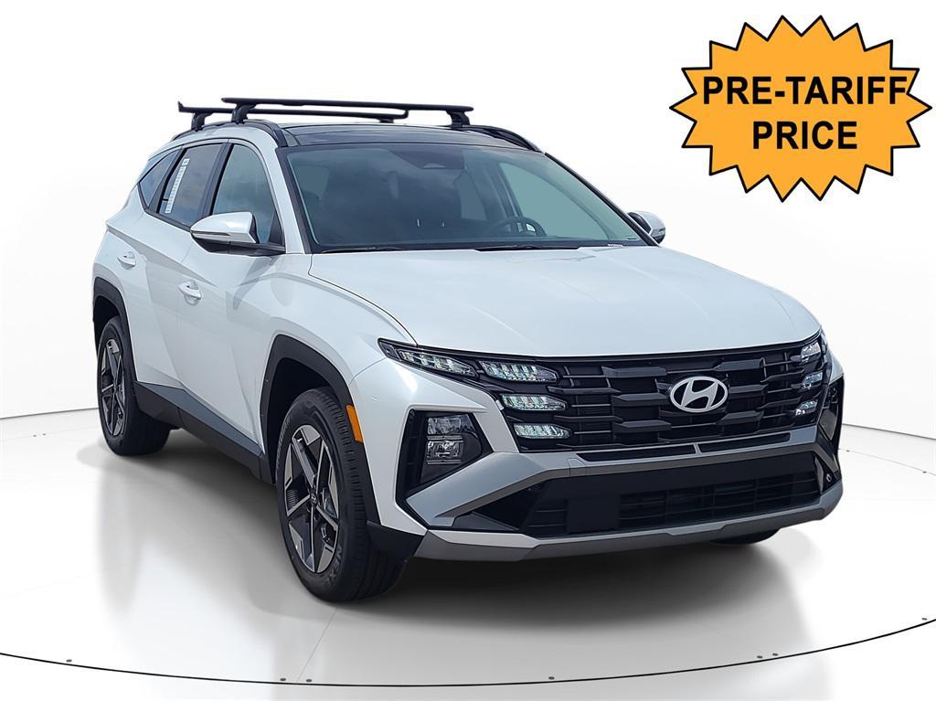 new 2025 Hyundai TUCSON Hybrid car, priced at $34,598