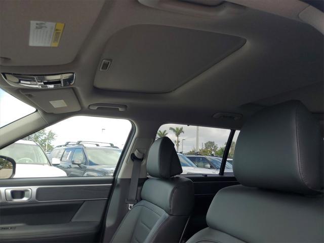 new 2025 Hyundai Santa Fe car, priced at $44,091