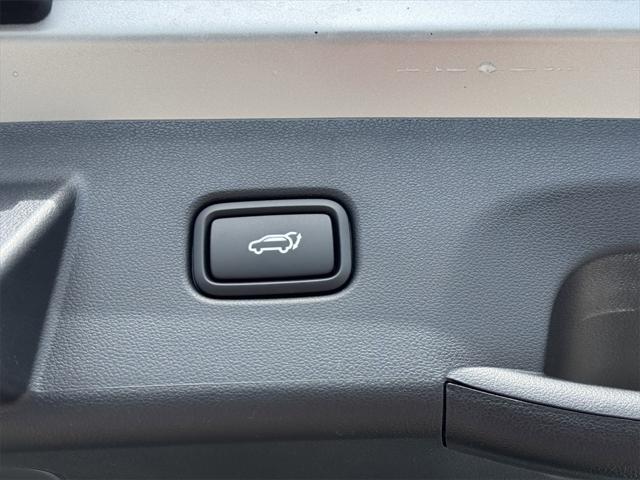 new 2025 Hyundai TUCSON Hybrid car, priced at $36,427