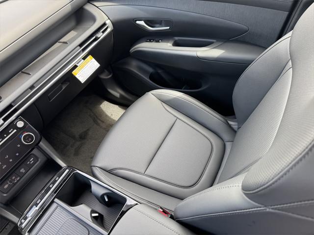 new 2025 Hyundai TUCSON Hybrid car, priced at $36,277
