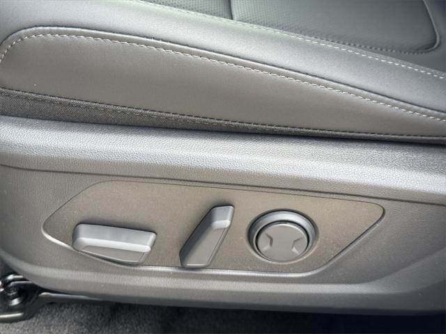 new 2025 Hyundai TUCSON Hybrid car, priced at $36,277