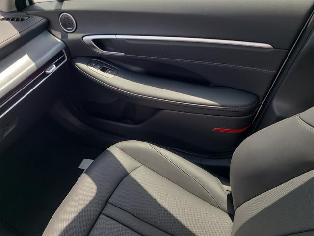 new 2025 Hyundai Sonata Hybrid car, priced at $37,588