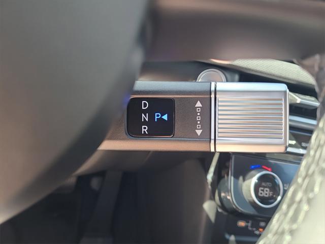 new 2025 Hyundai TUCSON Hybrid car, priced at $37,152