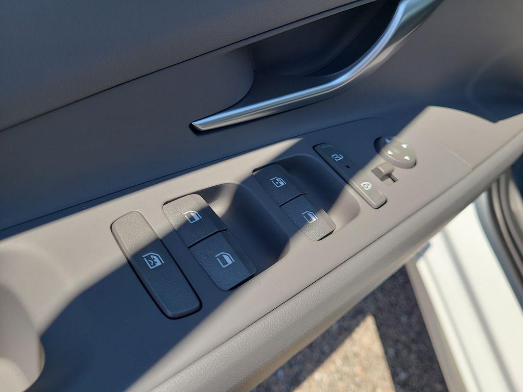 new 2025 Hyundai ELANTRA HEV car, priced at $23,465