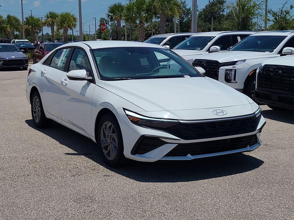 new 2025 Hyundai ELANTRA HEV car, priced at $23,465