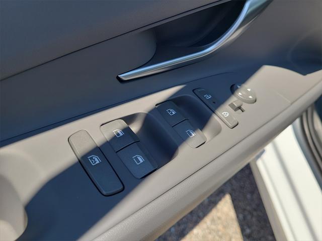 new 2025 Hyundai ELANTRA HEV car, priced at $24,829