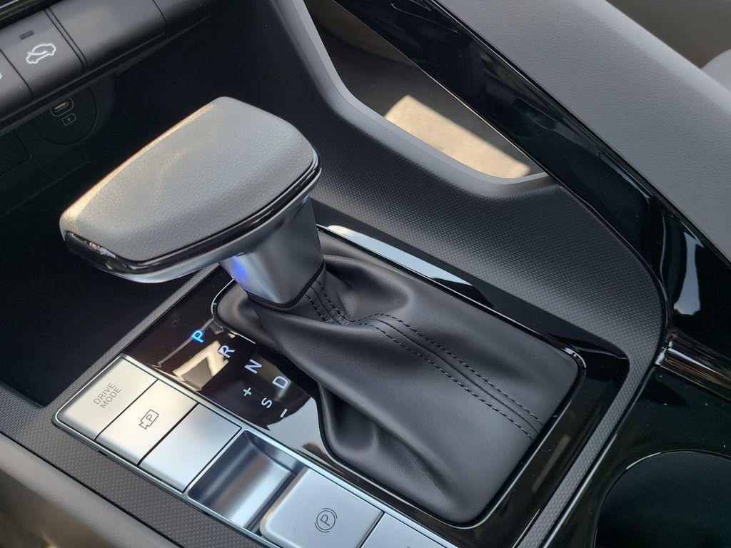 new 2025 Hyundai ELANTRA HEV car, priced at $23,465