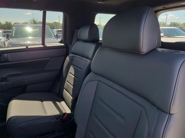 new 2025 Hyundai SANTA FE HEV car, priced at $45,175