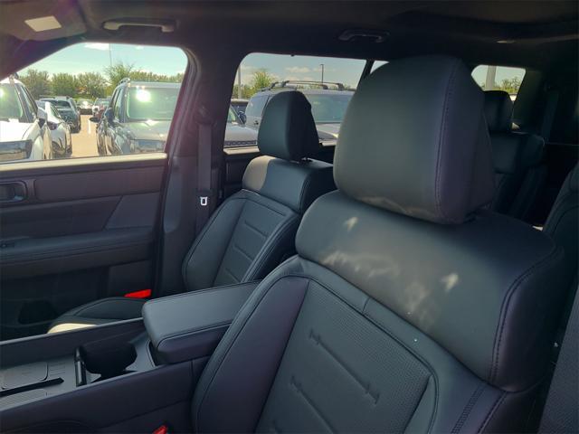 new 2025 Hyundai SANTA FE HEV car, priced at $45,175