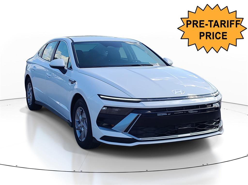 new 2025 Hyundai Sonata car, priced at $26,933
