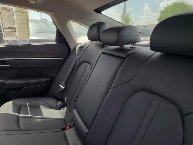 new 2025 Hyundai Sonata Hybrid car, priced at $37,096