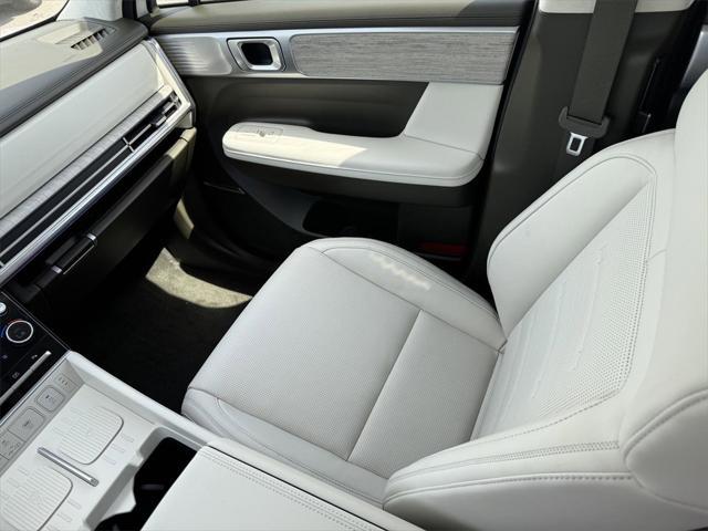 new 2025 Hyundai Santa Fe car, priced at $45,955