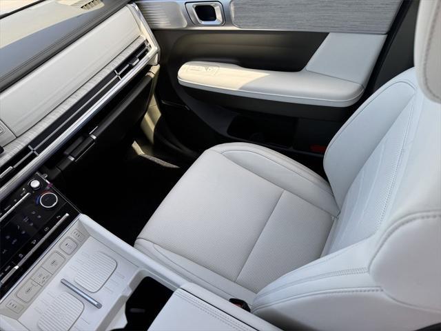 new 2025 Hyundai Santa Fe car, priced at $44,178