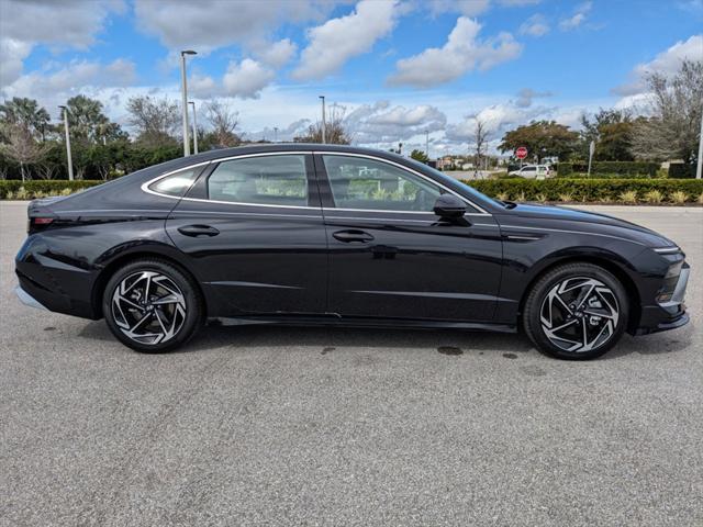 new 2024 Hyundai Sonata car, priced at $27,932