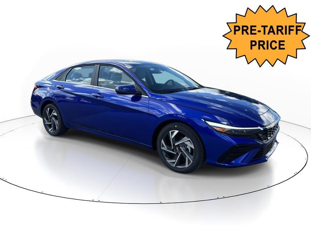 new 2025 Hyundai Elantra car, priced at $26,616