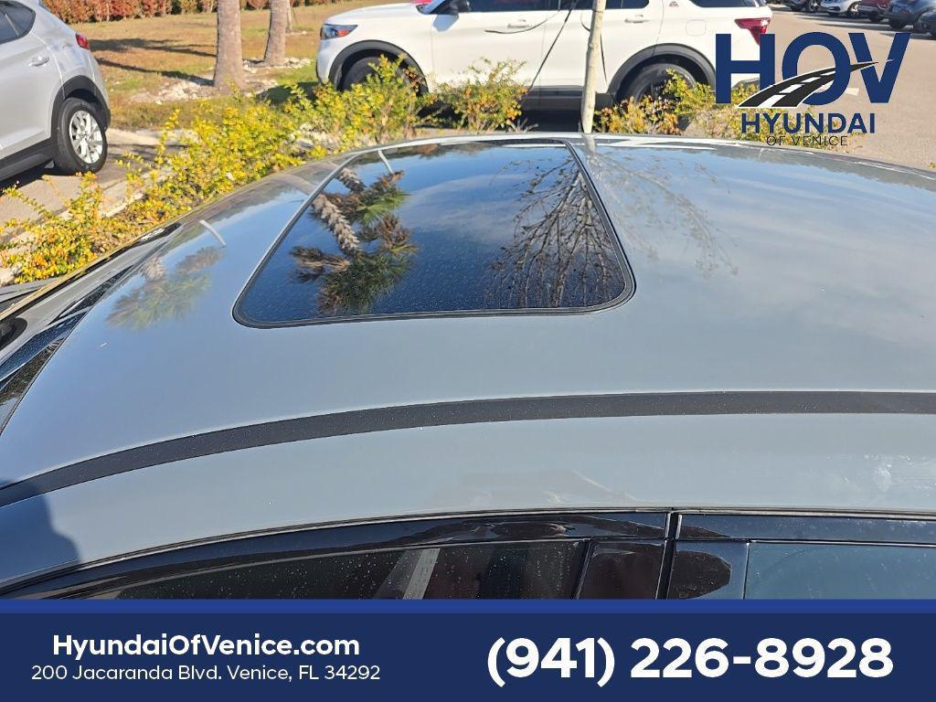 used 2022 Hyundai Elantra car, priced at $17,757