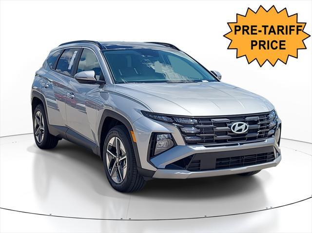 new 2025 Hyundai TUCSON Hybrid car, priced at $37,820